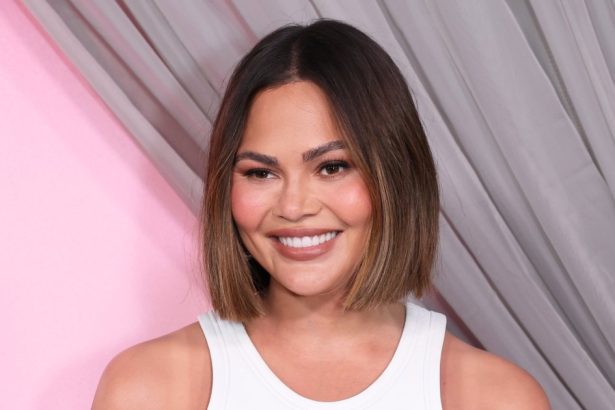 Chrissy Teigen’s  Spring Cardigan Style Makes You Look Rich