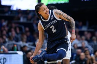 College hoops fans react as Malik Mack enters transfer portal after two-year stint