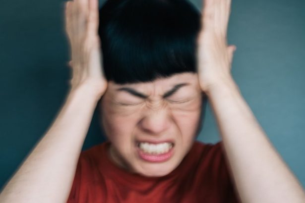 ‘Exploding Head Syndrome’ Can Strike as You Fall Asleep. An Expert Explains. : ScienceAlert