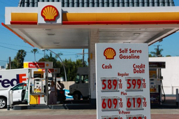 Gasoline prices could drop, following drop in crude oil : NPR