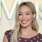 Hilary Duff Recalls Giving Birth in a ‘Spandex Turtleneck’