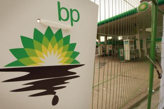 Investors Move Fight Over Fossil Fuel Dangers From the Boardroom to the Courtroom