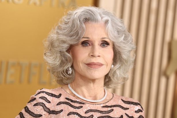 Jane Fonda Uses This Serum That Users Say ‘Fills the Wrinkles’