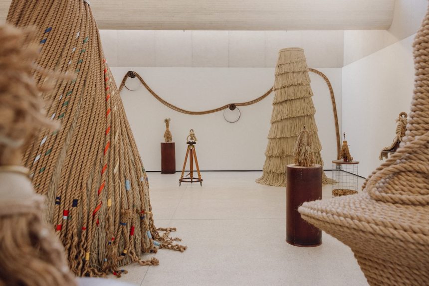 LR Vandy’s Rope Sculptures Disentangle Histories of Colonialism and Transportation — Colossal