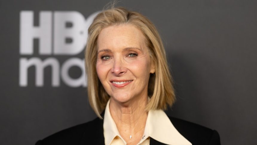 Lisa Kudrow Says the ‘Friends’ Writers Fantasized About Her Co-Stars