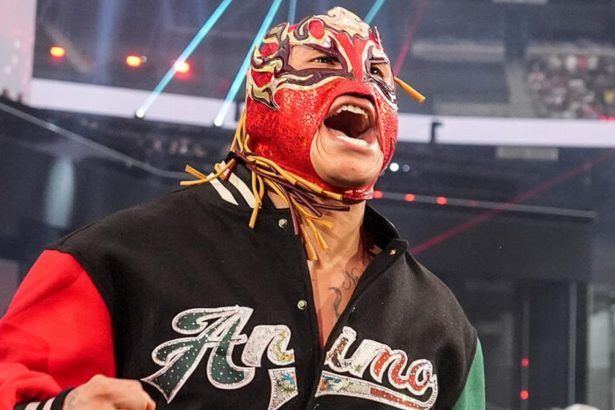 Rey Fenix posts very rare unmasked photo suddenly in emotional post