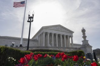 Supreme Court appears to lean toward ending TPS for some migrants : NPR