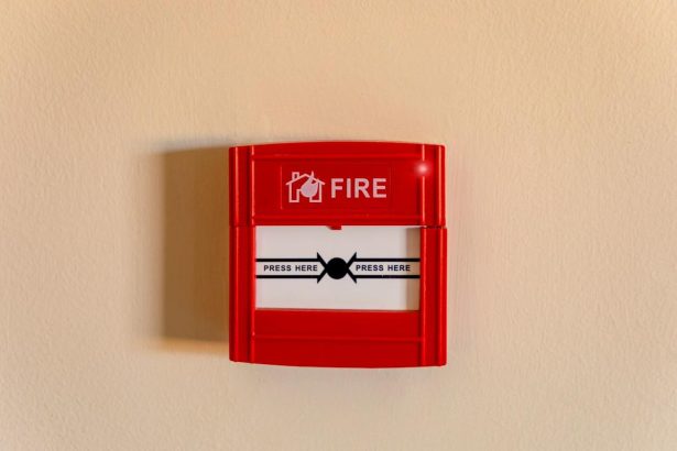 The Options Strategy That Smart Investors Use Before a Drop