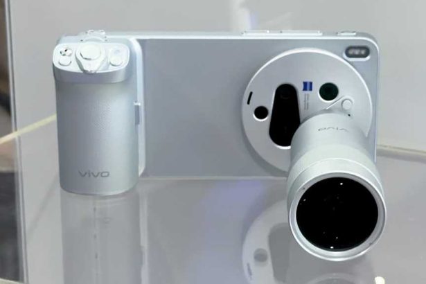 Vivo X300 Ultra Gets Global Release Date