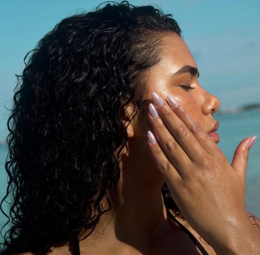 Why Mineral Powder Sunscreen Is Trending — And How To Use It