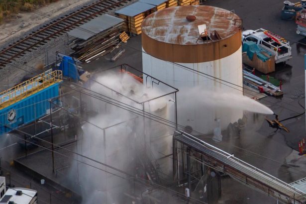 A chemical tank in California has cracked. Here’s what to know : NPR