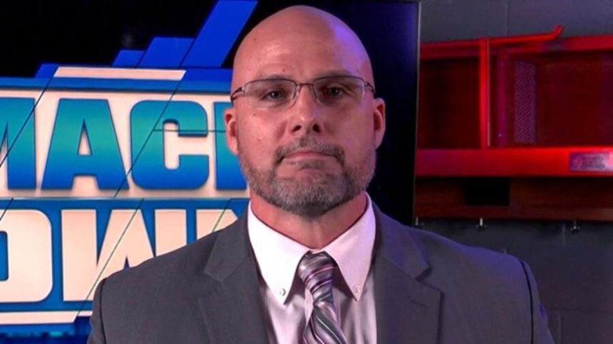 Adam Pearce officially confirms 2-time WWE Champion’s RAW return