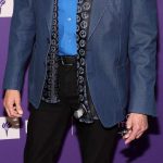 Barry Manilow Reveals What Cosmetic Surgery He’s Gotten