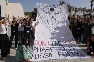Building a Global Roadmap to Phase Out Fossil Fuels