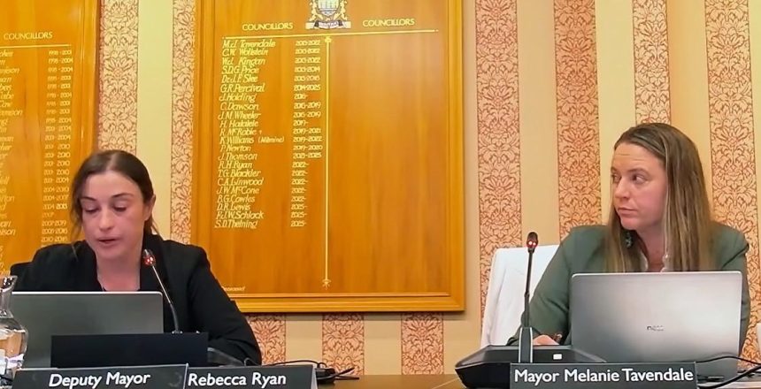 Councillors vote for 22% rates hike