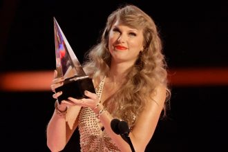 Did Taylor Swift Win Any Awards at the 2026 AMAs?