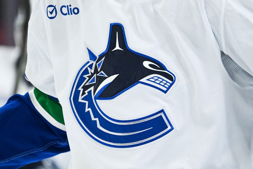 Ex-Canucks coach lashes out at players with ‘character issues’