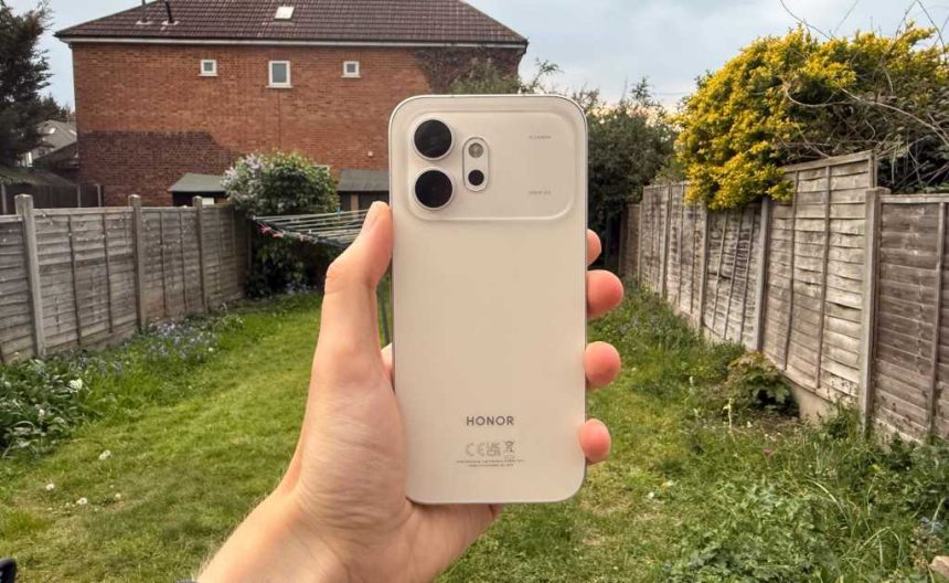 Honor 600 Review: The Android iPhone