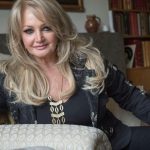Huge Female Singer Sparks Fears She’s on Brink of Death