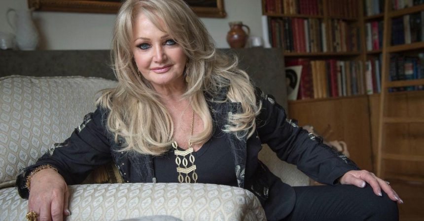 Huge Female Singer Sparks Fears She’s on Brink of Death