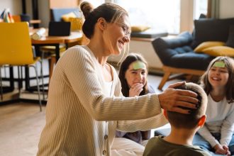 Learning by Gaming: How to Gamify and Level Up Lessons