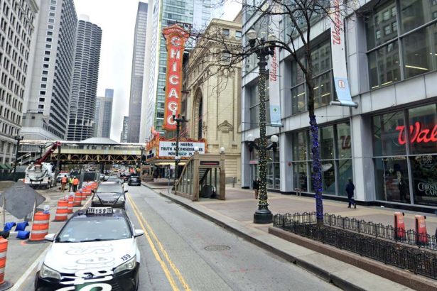 Man stabbed outside Loop Walgreens; suspect arrested within minutes, police say