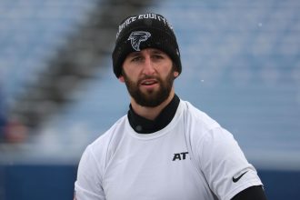 NFL fans troll ex-Cardinals QB Josh Rosen over MBA from Wharton School of Business