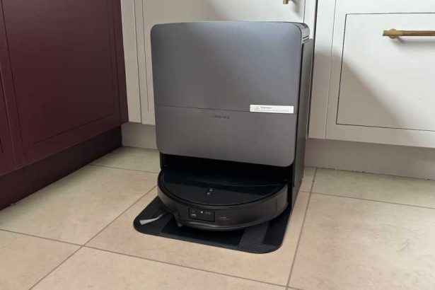 Roborock Saros 20 Robot Vacuum Review