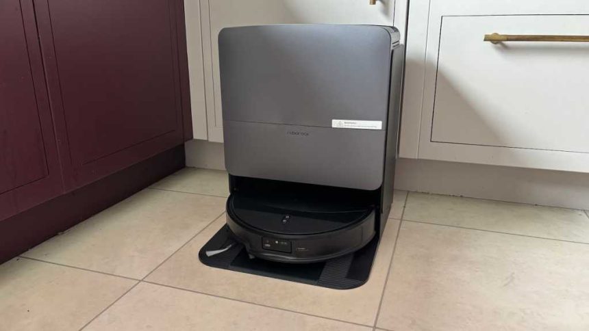 Roborock Saros 20 Robot Vacuum Review