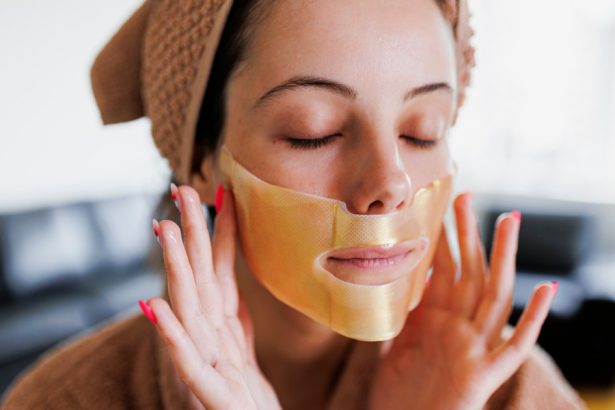 Shoppers Say Their ‘Skin Feels Tighter’ After Using This Chin Mask
