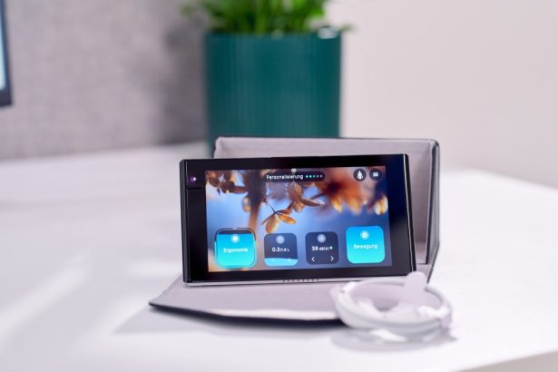 The offline desk gadget that actually got me to sit up straight