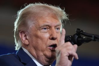 Trump makes affordability pitch in battleground New York district
