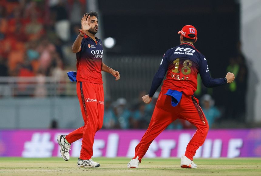 Virat Kohli and Rohit Sharma react as Tilak Varma chops on for 57 to Bhuvneshwar Kumar in RCB vs MI IPL 2026 clash [Watch]