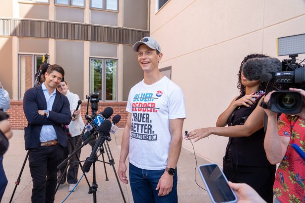 Democrats see the stars aligning in Iowa