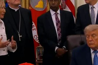 Evangelical Christians Humiliated As Trump Falls Asleep On Them