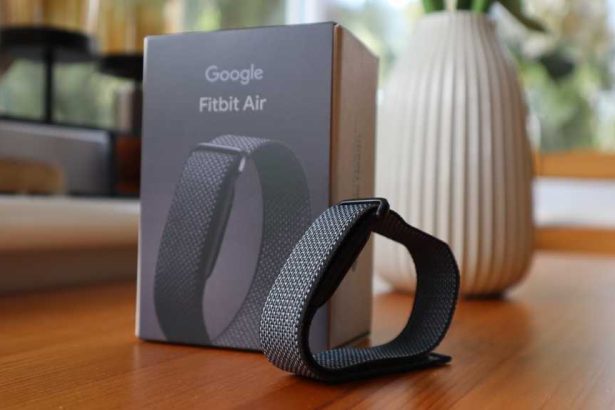Fitbit Air Selling Out – but You Can Buy One Here
