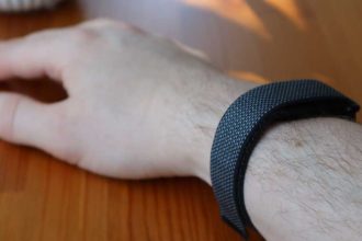 Genius Fitbit Air Hack Adds Your Analogue Watch to Band