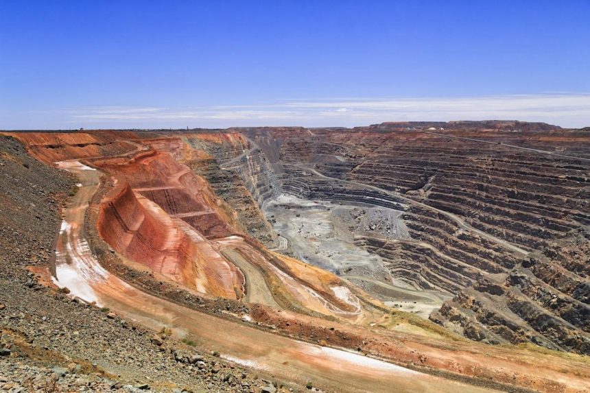 Gold Is on the Rise Again. 2 Mining Stocks to Buy Now.