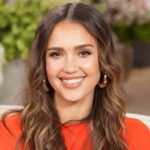 Jessica Alba’s Sweatpant Jeans Are the Trend Everyone’s Wearing
