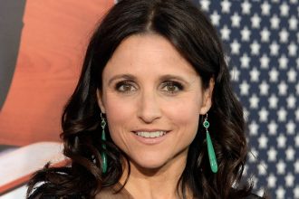 Julia Louis-Dreyfus Issues Dire Warning About Trump: ‘It’s The Comedians Who Go Down First’
