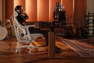 LiberNovo Maxis: It’s time your chair finally caught up with the rest of your setup