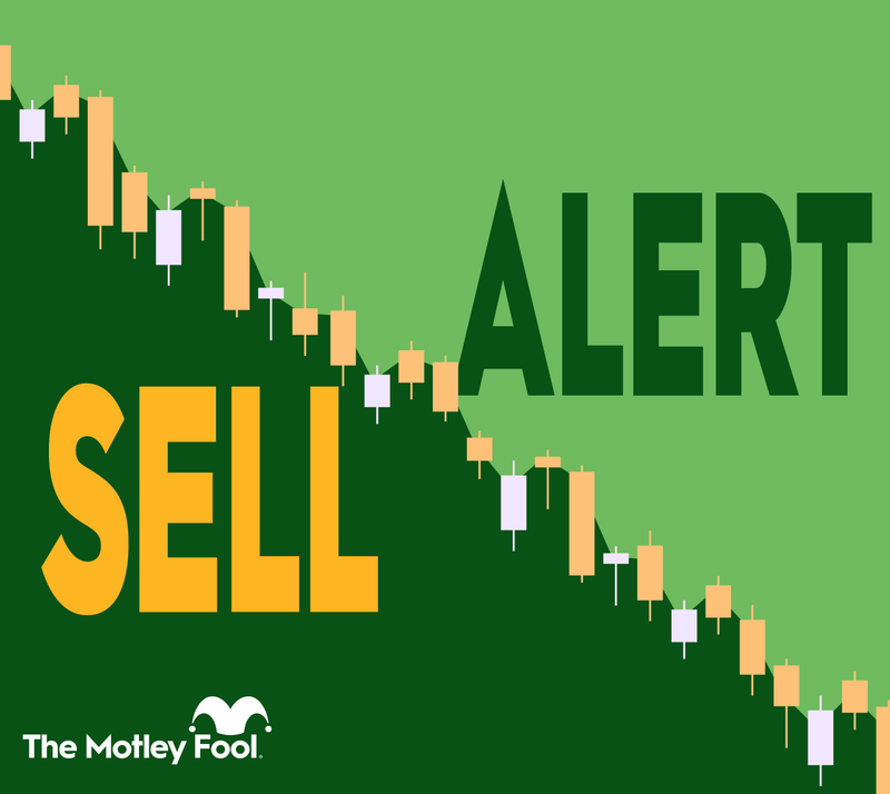 SVP Sells 2,622 Shares of Fresh Del Monte Produce Worth ,000