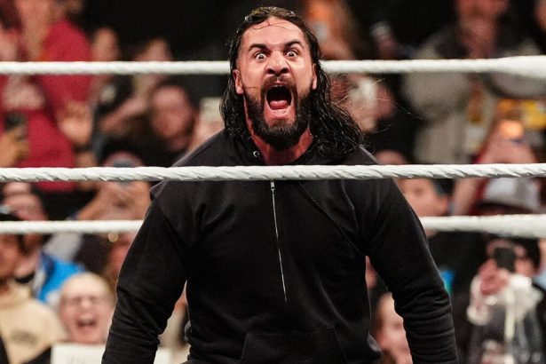 Seth Rollins pays tribute to WWE legend