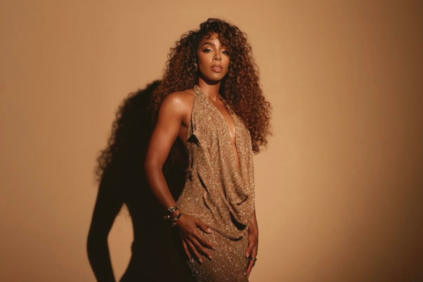 Kelly Rowland’s Liquid Gold 2026 BET Awards Look Explained