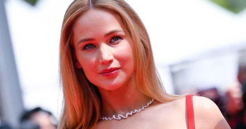 13 Fashion Finds to Nail Jennifer Lawrence’s Red-Orange Style