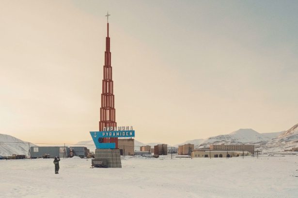 Damien Aubin Documents a Former Soviet Mining Settlement Suspended in Time — Colossal