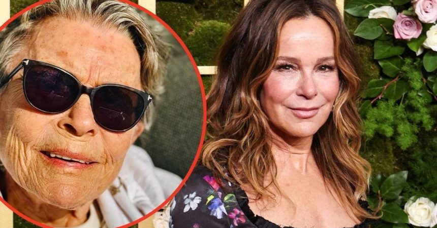 ‘Dirty Dancing’ Star Being Supported by Ex-Husband After Mom’s Death
