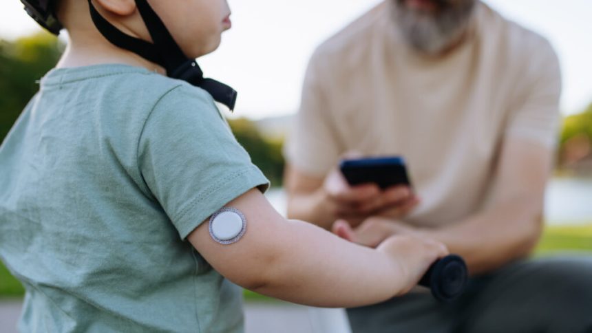 Experts weigh risks, benefits of OTC glucose monitors for children