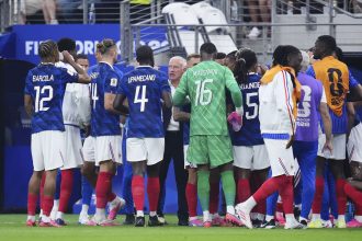 France dealt blow as star man gets subbed out after picking up knock in FIFA World Cup S/F against Spain