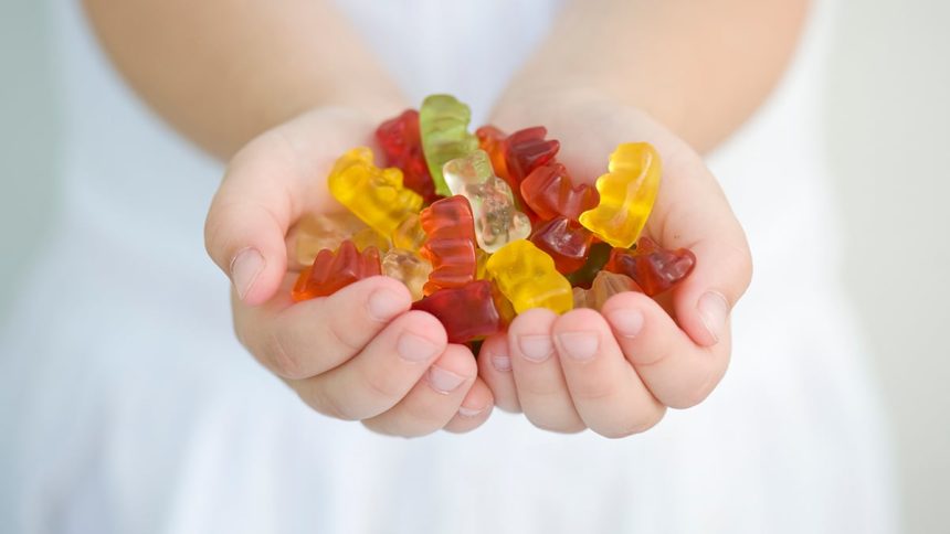 Gummies Packed With Beneficial Bacteria Can Reduce Gum Bleeding in Just 6 Weeks, Trial Finds : ScienceAlert